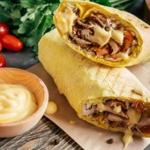 Сырная шаурма на углях